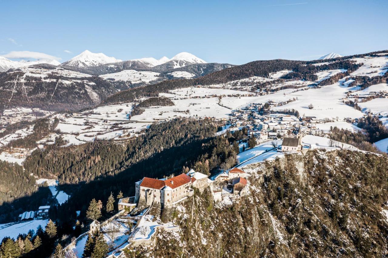 Landhotel Gasthof Zum Loewen Роденго Экстерьер фото