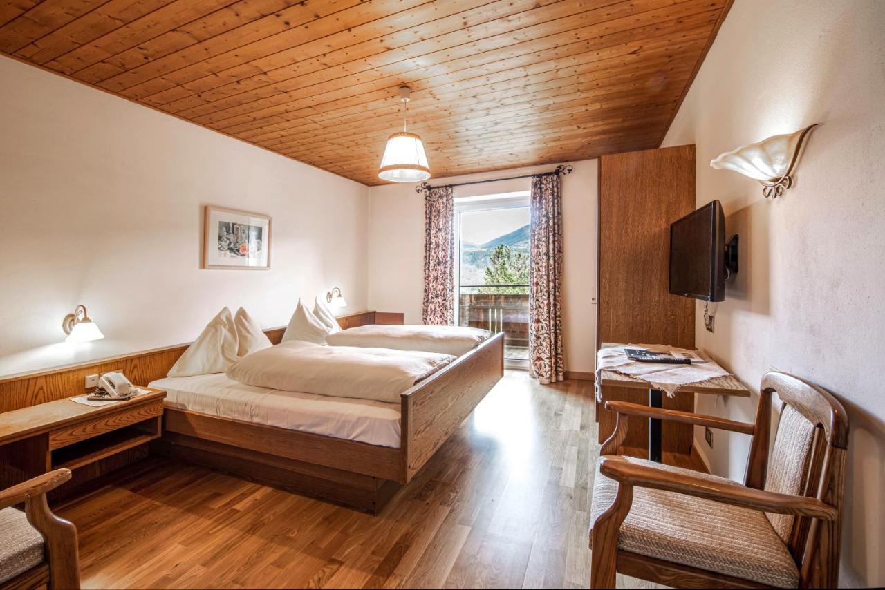 Landhotel Gasthof Zum Loewen Роденго Экстерьер фото